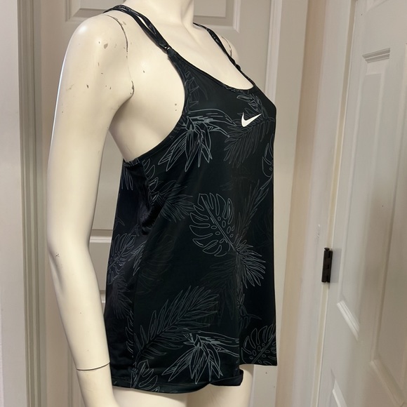 Nike Tennis/Athletic/Athleisure Tank, NWT! - Picture 3 of 10